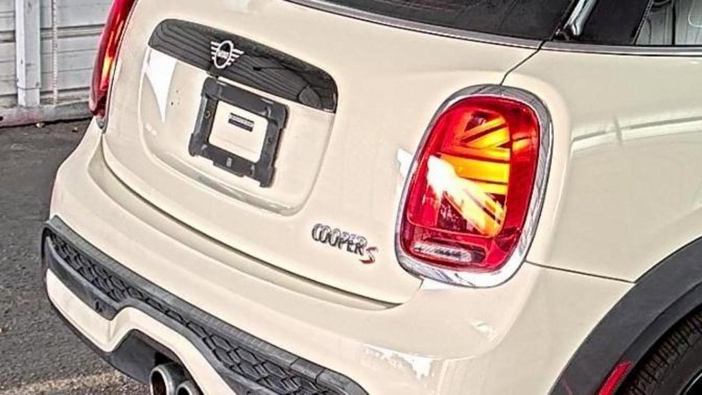 Used 2022 MINI Cooper S image 10