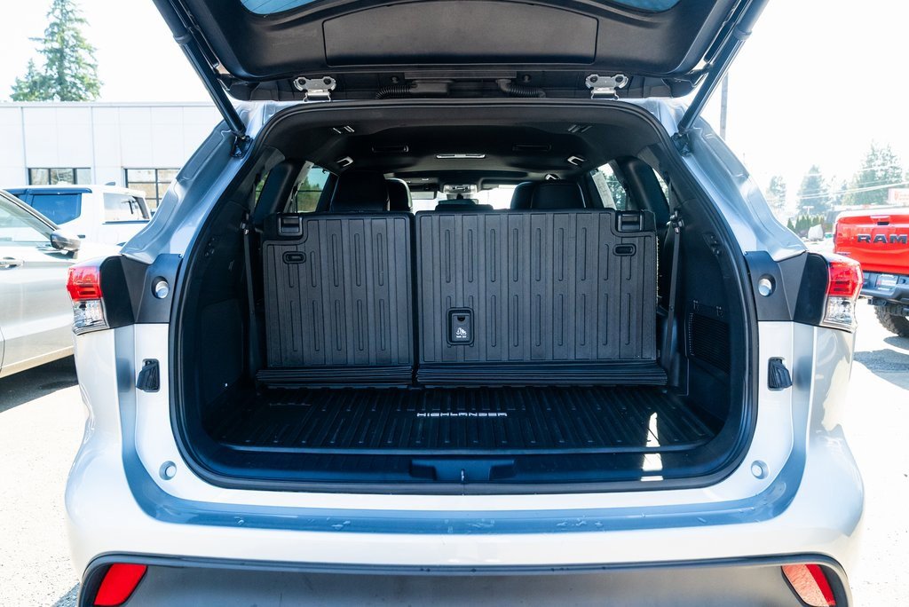 Used 2021 Toyota Highlander XSE image 7