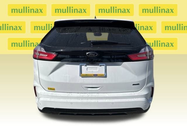 New 2024 Ford Edge SE w/ Black Appearance Package image 14
