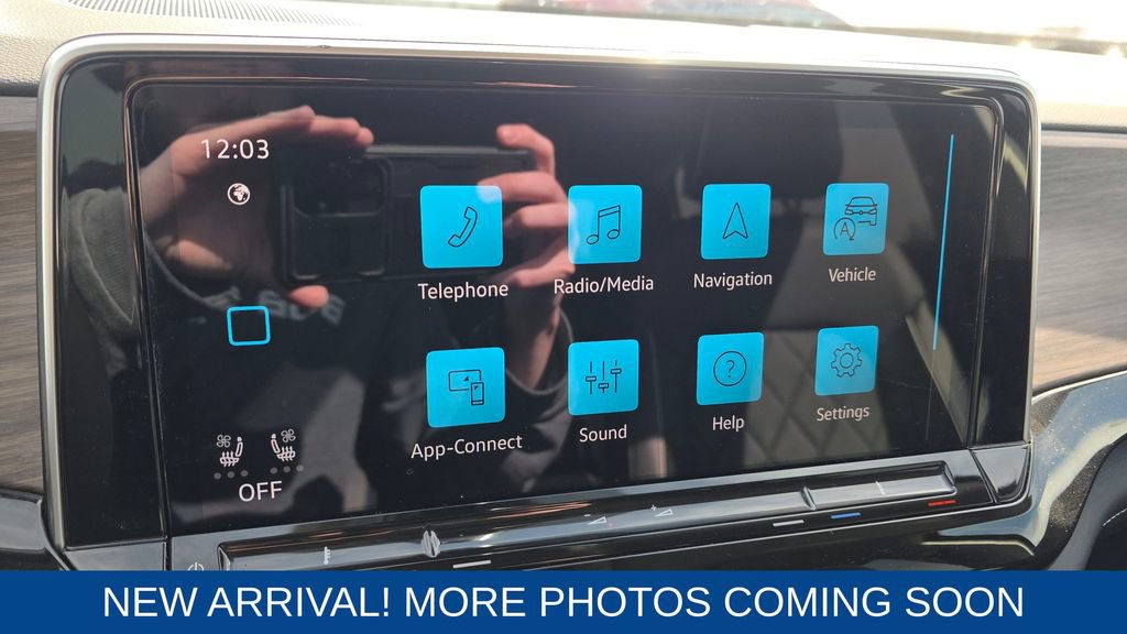 Used 2025 Volkswagen Atlas SEL Premium R-Line image 18