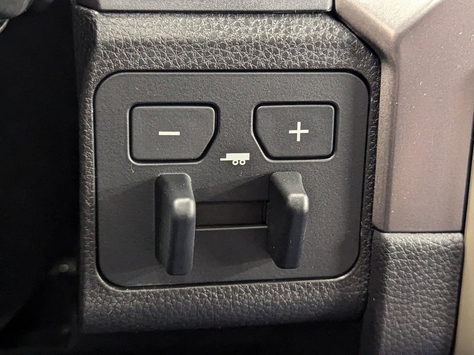 New 2025 Toyota Tacoma SR image 33