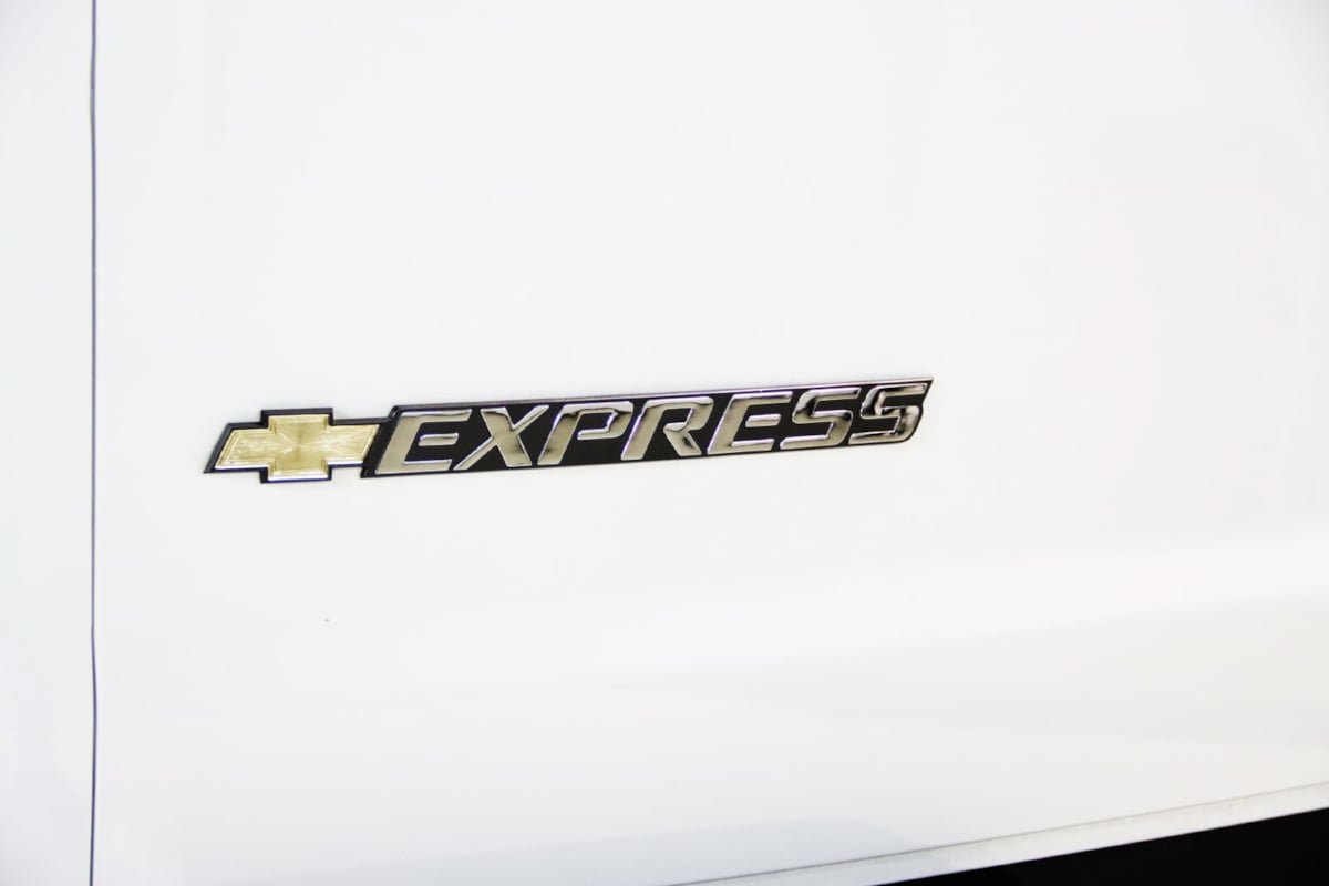 Used 2025 Chevrolet Express 3500 LT w/ LT Preferred Equipment Group RWD image 63