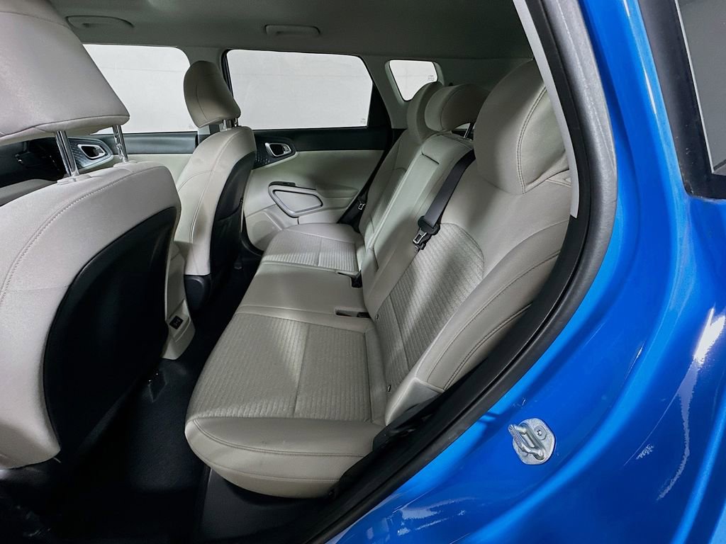 Used 2025 Kia Soul EX image 14