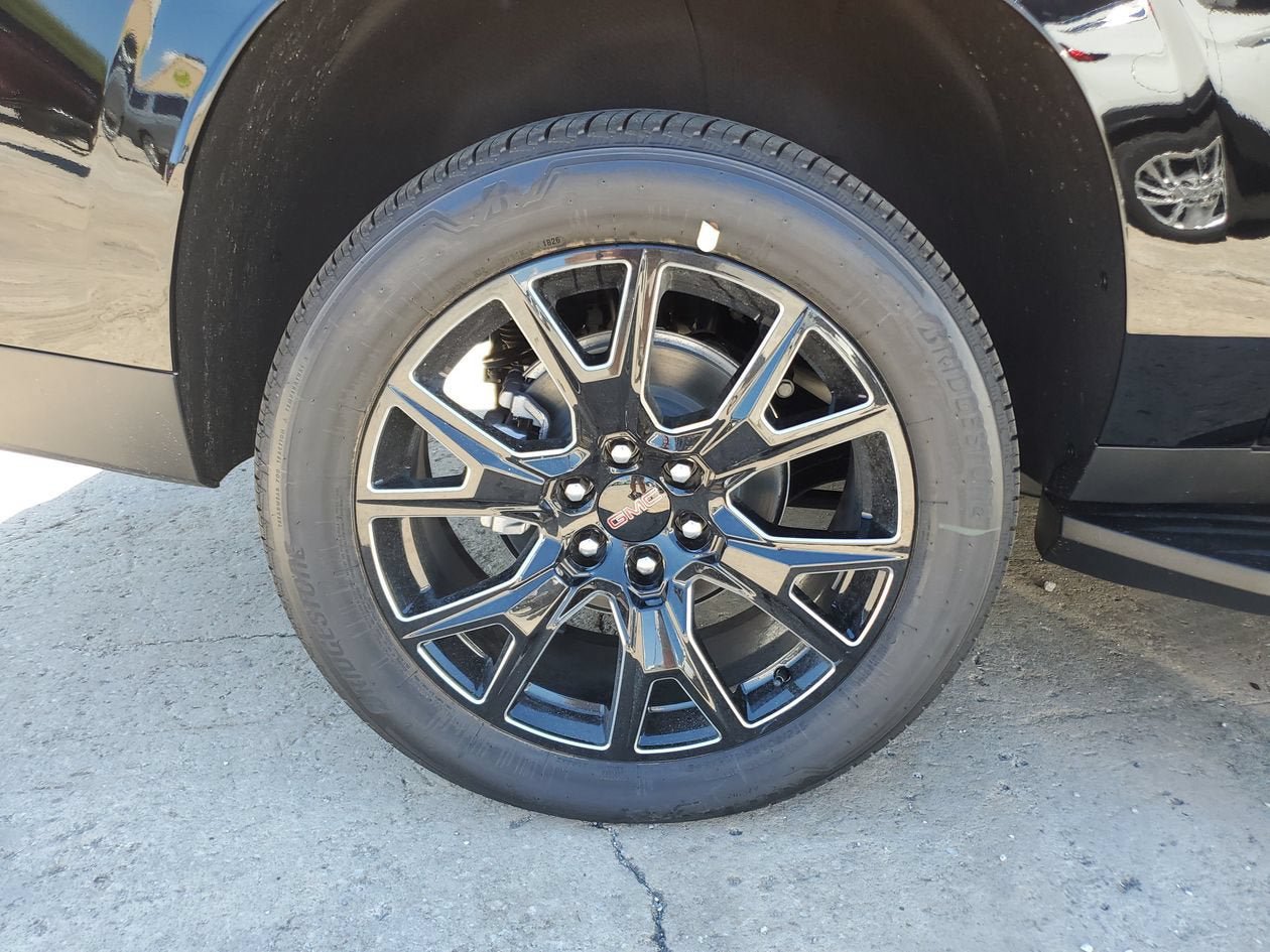 New 2026 GMC Yukon XL Denali RWD image 6
