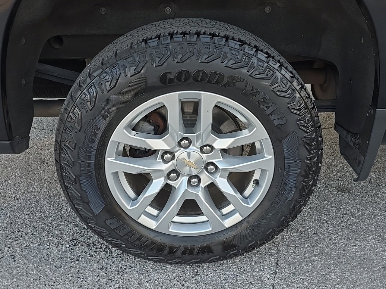 Used 2020 Chevrolet Silverado 1500 LT w/ All-Star Edition image 7