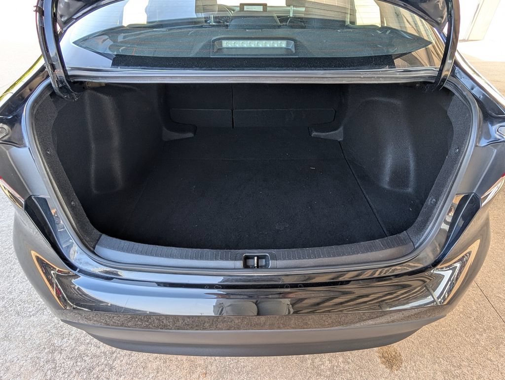 Used 2024 Toyota Corolla LE FWD image 19