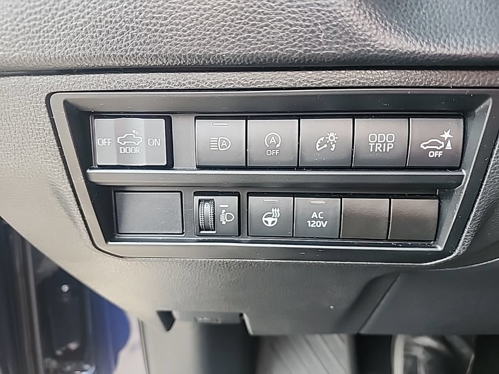 Used 2022 Toyota Tundra SR5 w/ SR5 Premium Package AWD/4WD image 10