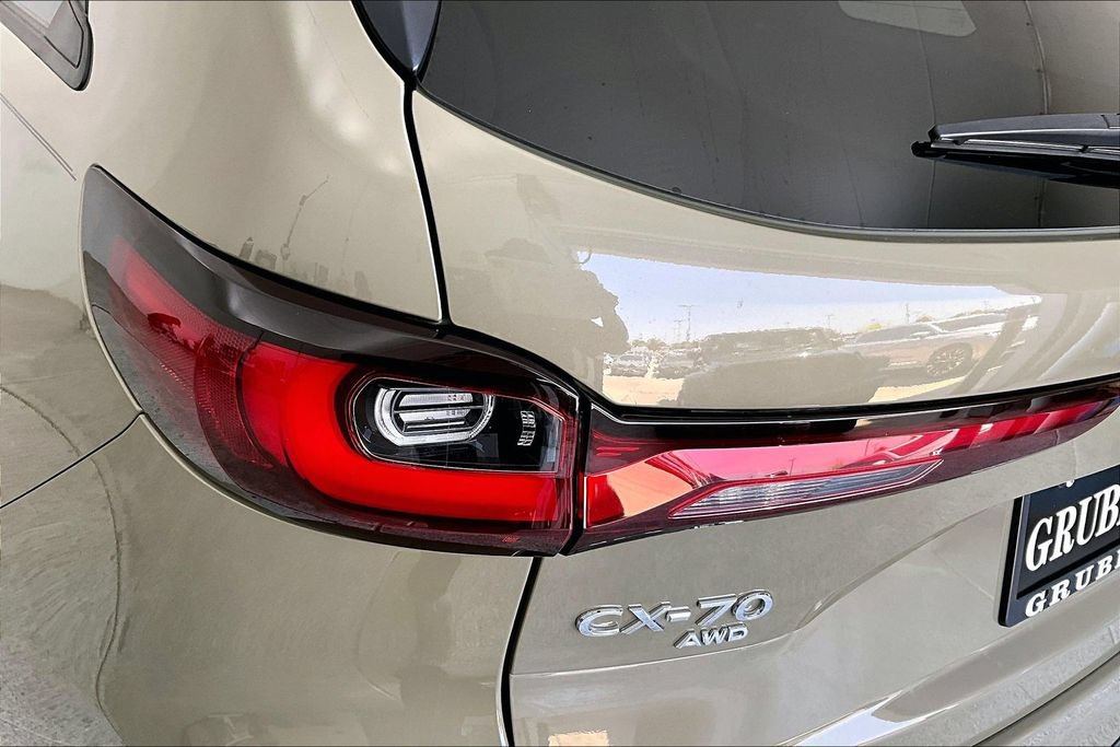 Used 2025 MAZDA CX-70 Plug-In Hybrid w/ Premium Pkg AWD/4WD image 39