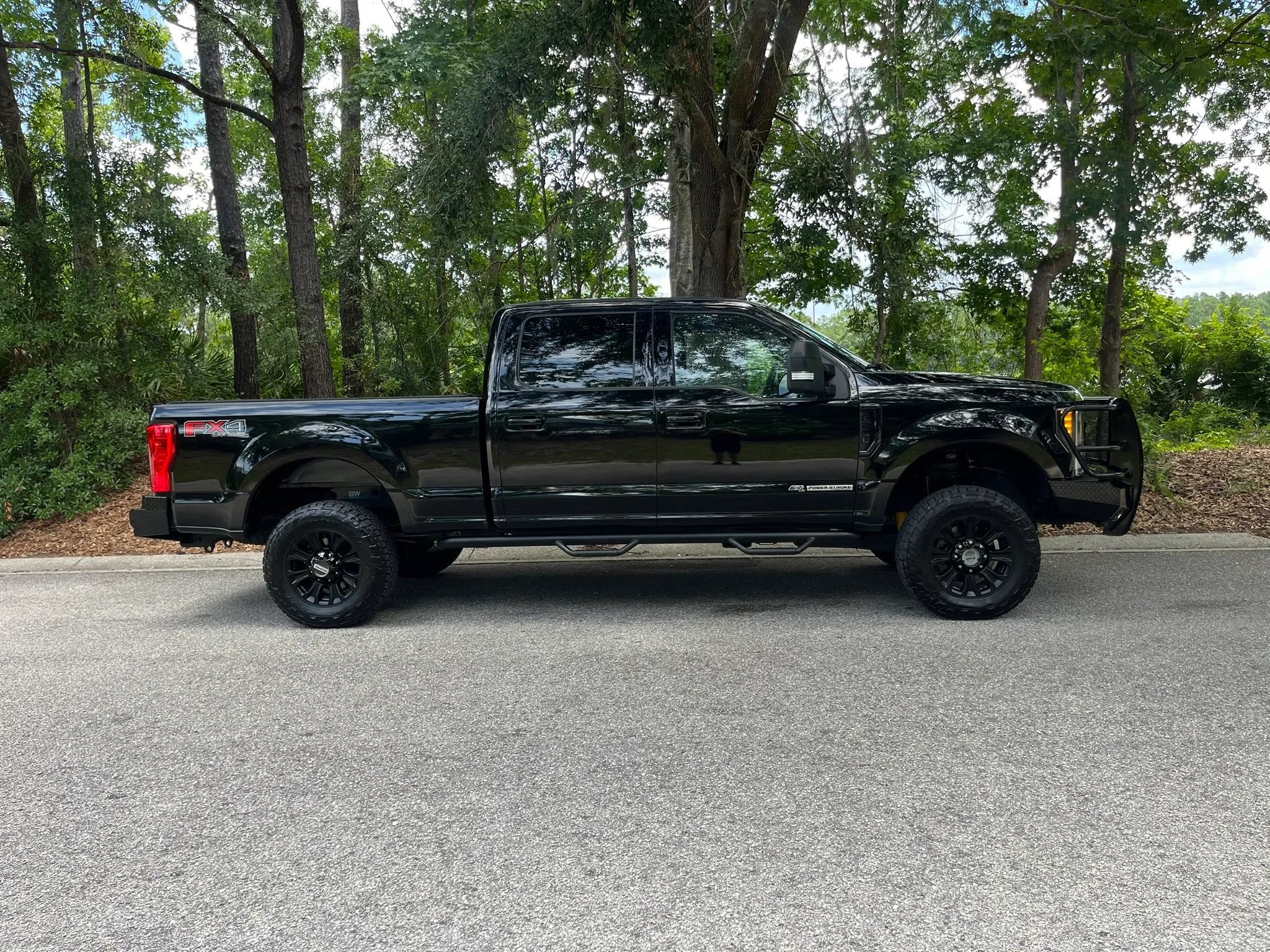 Used 2018 Ford F250 XLT w/ XLT Premium Package AWD/4WD image 5