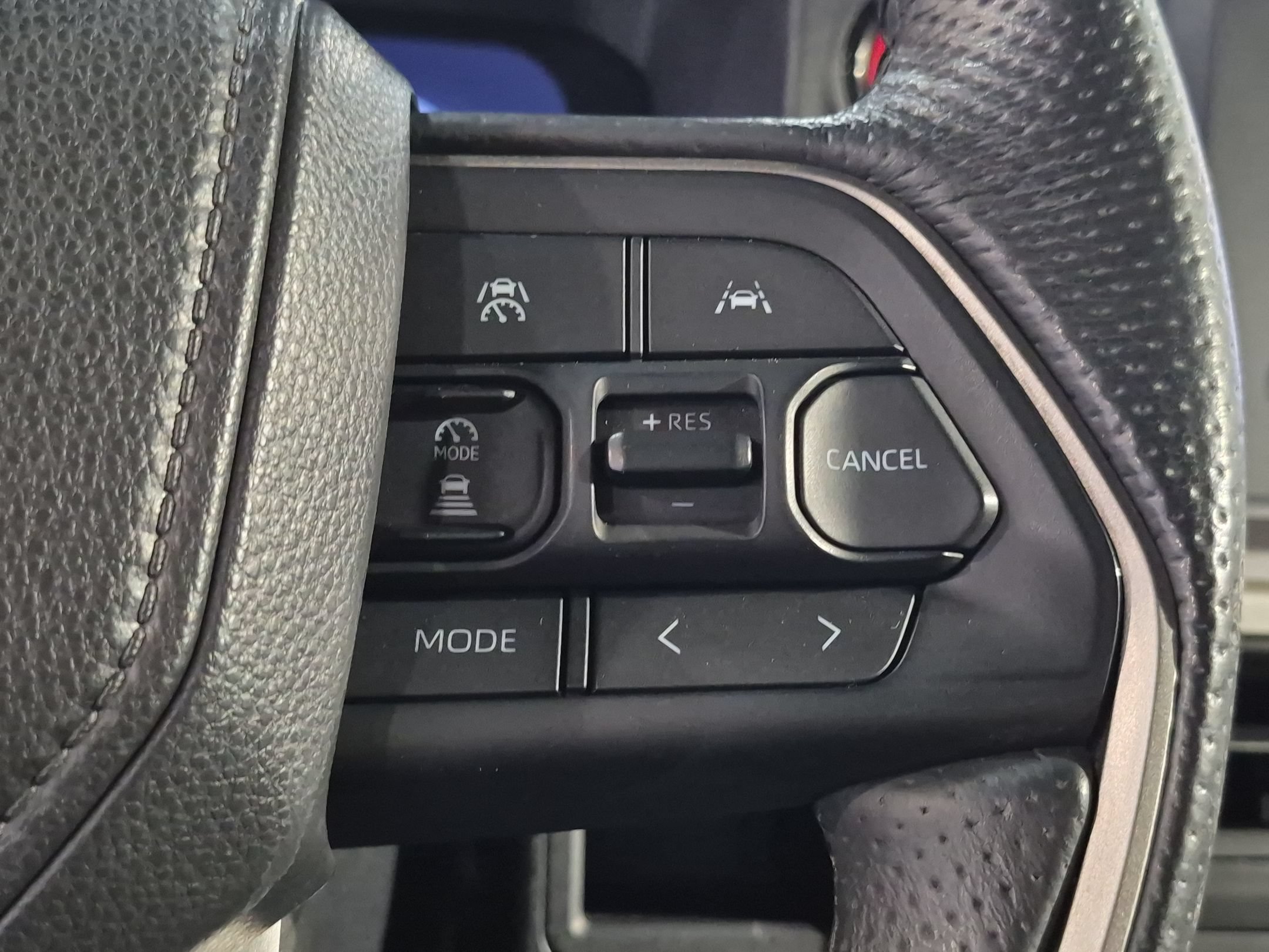 Used 2025 Toyota Tacoma TRD Off-Road AWD/4WD image 28