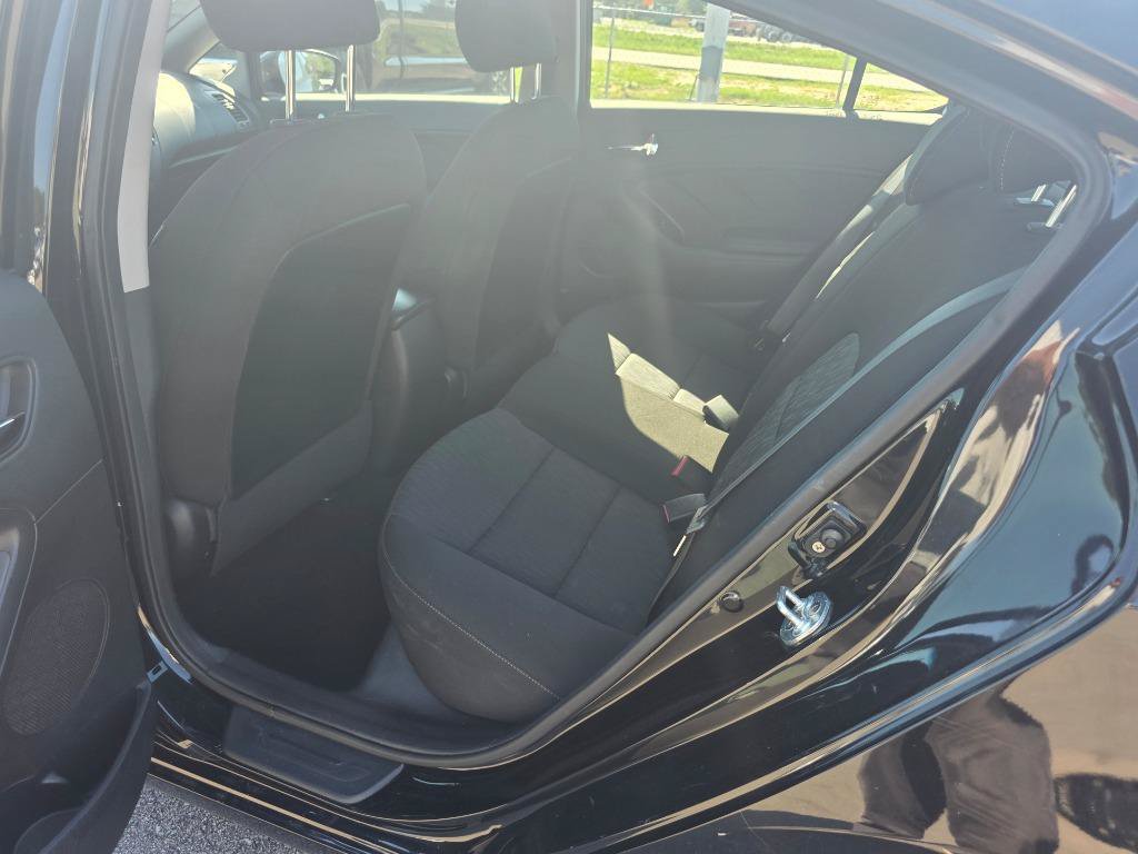 Used 2016 Kia Forte LX FWD image 7