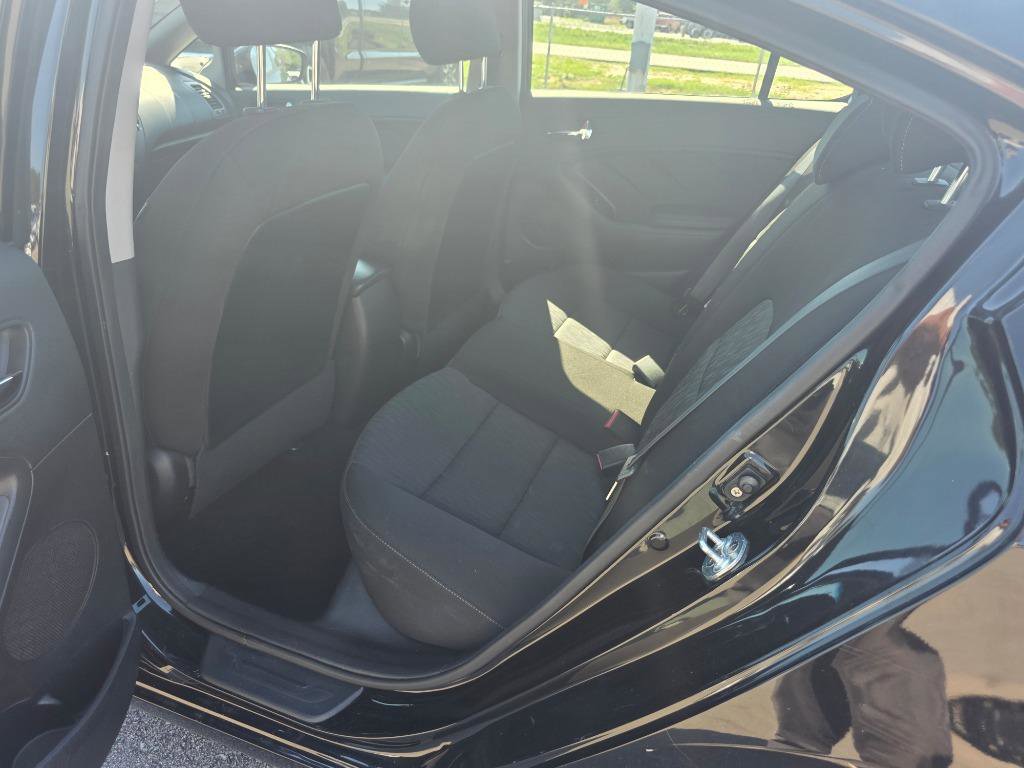 Used 2016 Kia Forte LX FWD image 7