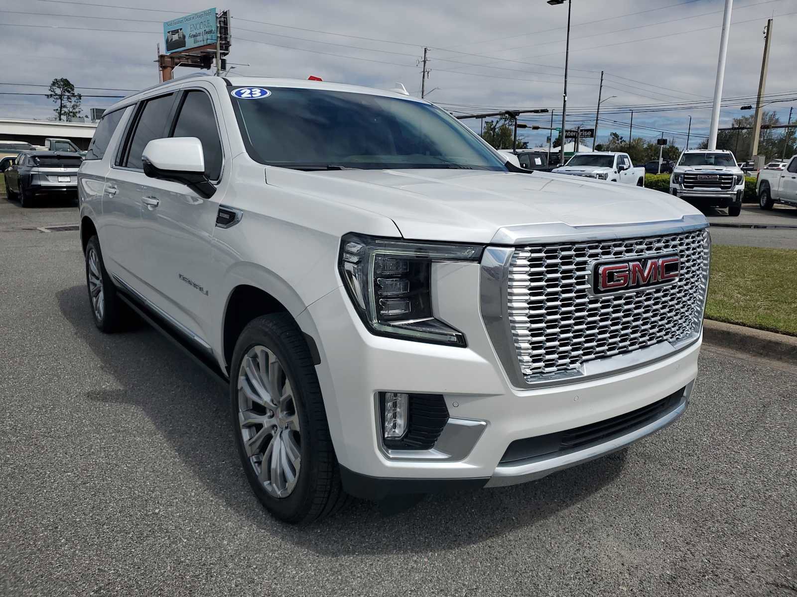 Certified 2023 GMC Yukon XL Denali image 8