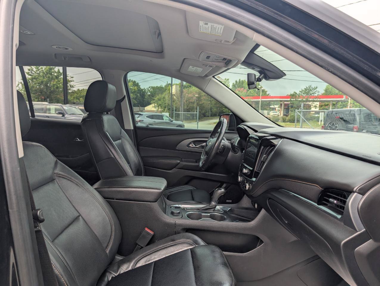 Used 2018 Chevrolet Traverse Premier w/ Redline Edition FWD image 25