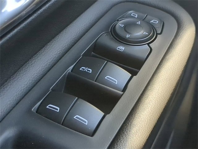 Used 2023 GMC Terrain SLT image 22