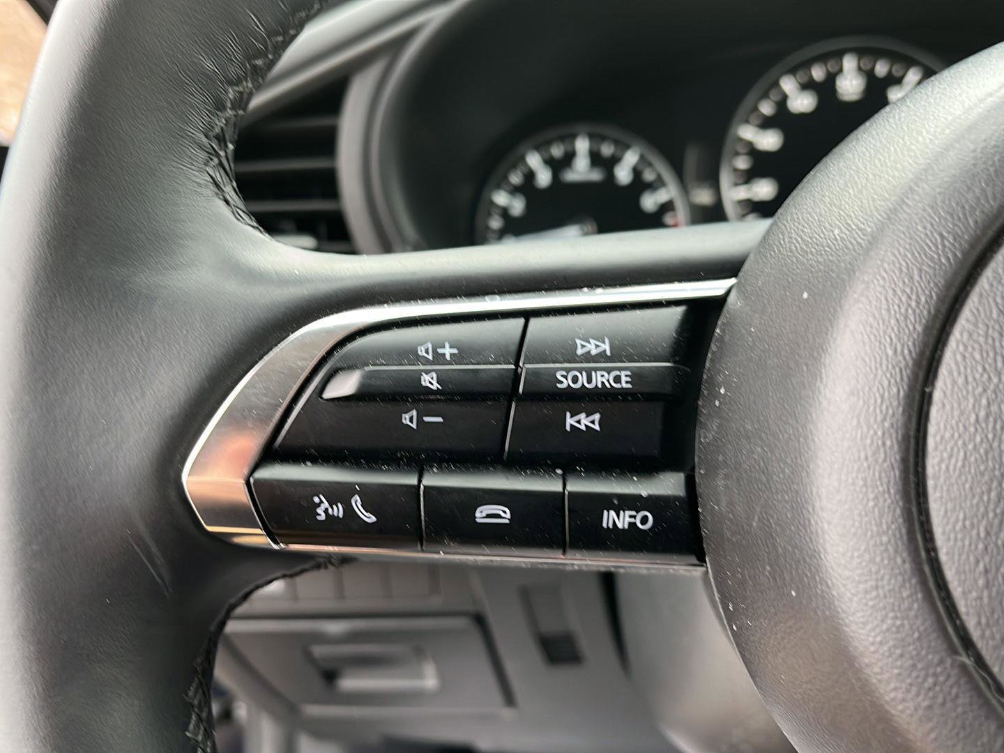 Used 2025 MAZDA MAZDA3 s image 14