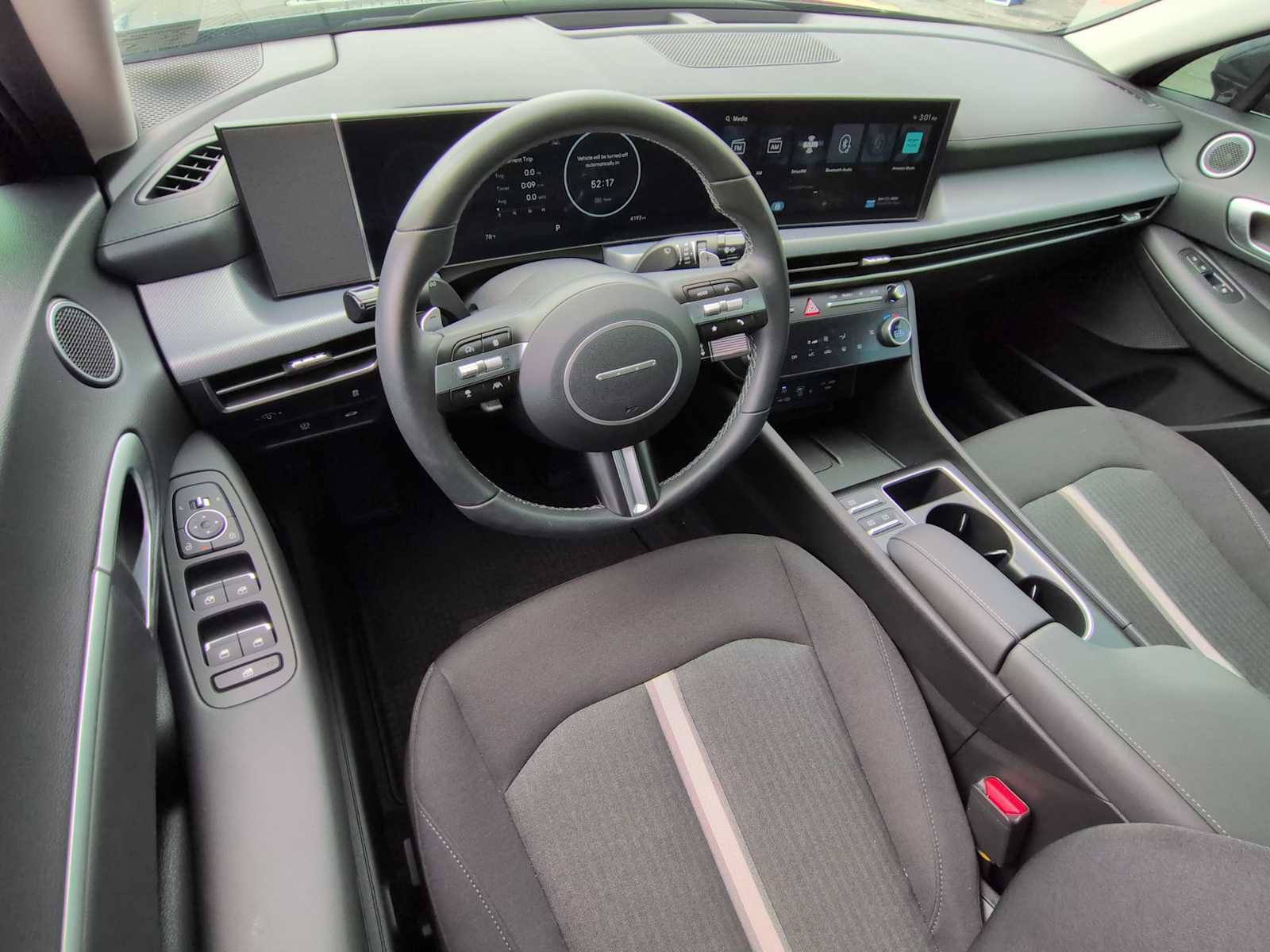 Used 2025 Hyundai Sonata SEL FWD image 10