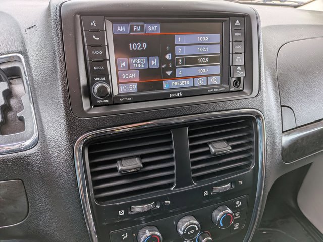 Used 2020 Dodge Grand Caravan SE w/ UConnect Hands-Free Group image 13