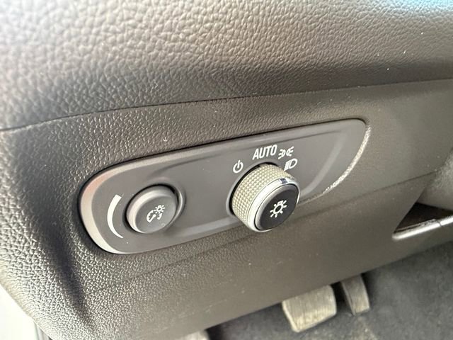 Used 2022 Buick Envision Preferred FWD image 15