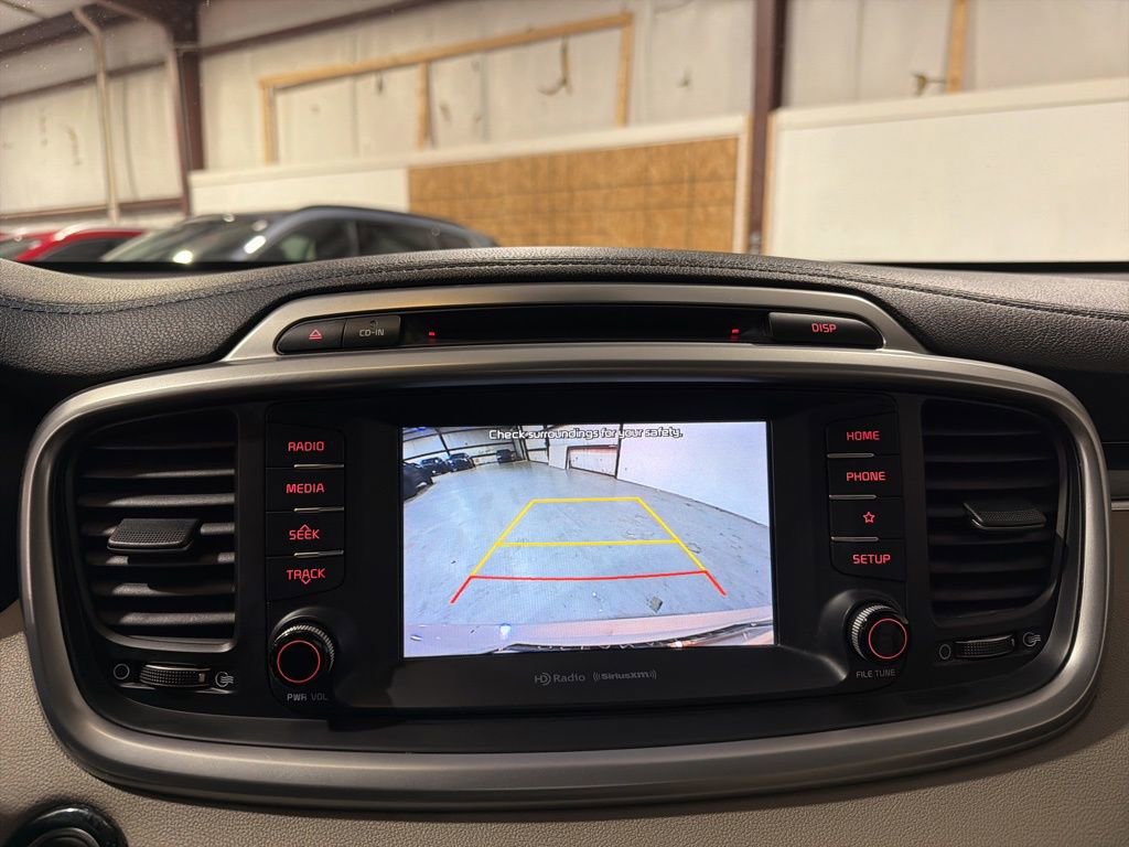 Used 2019 Kia Sorento EX image 17