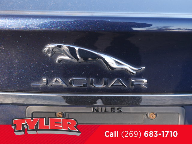 Used 2017 Jaguar XF Premium AWD/4WD image 15
