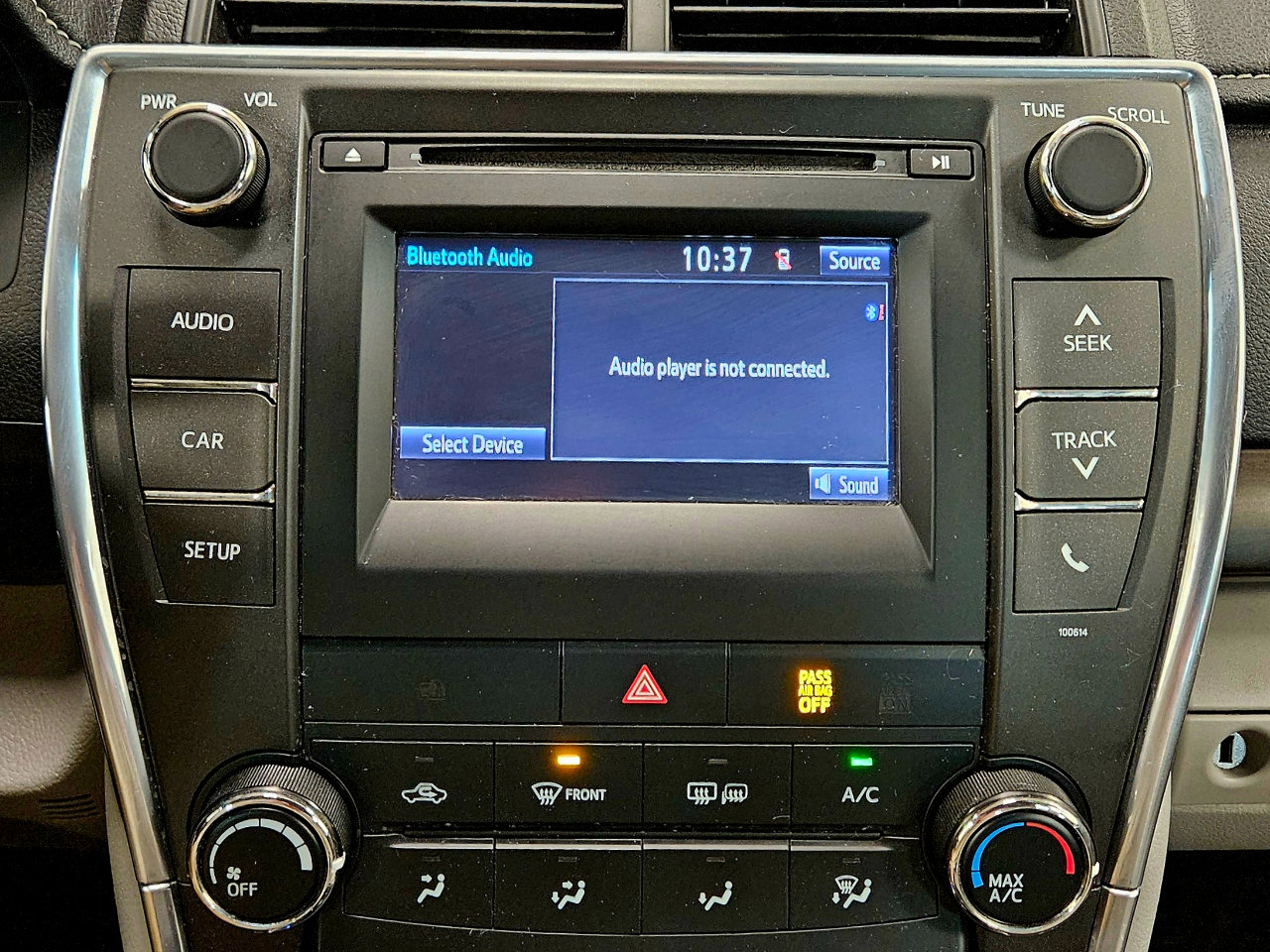 Used 2017 Toyota Camry LE image 18