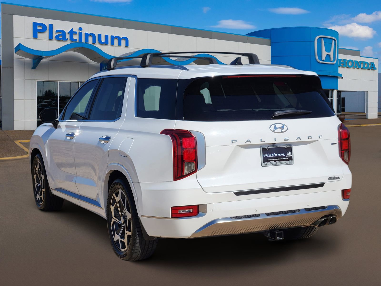 Used 2022 Hyundai Palisade Calligraphy image 5