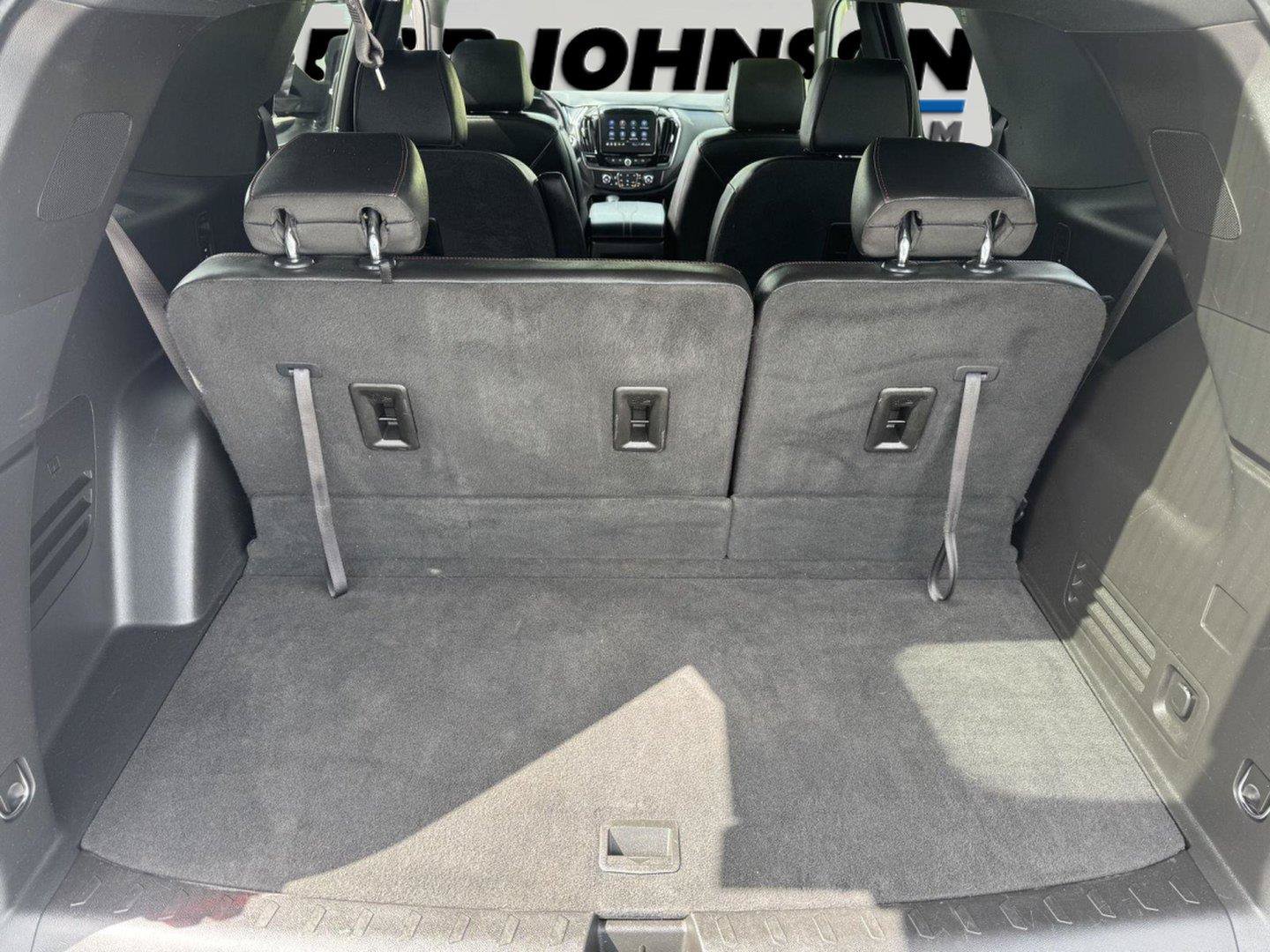 Used 2023 Chevrolet Traverse RS AWD/4WD image 9