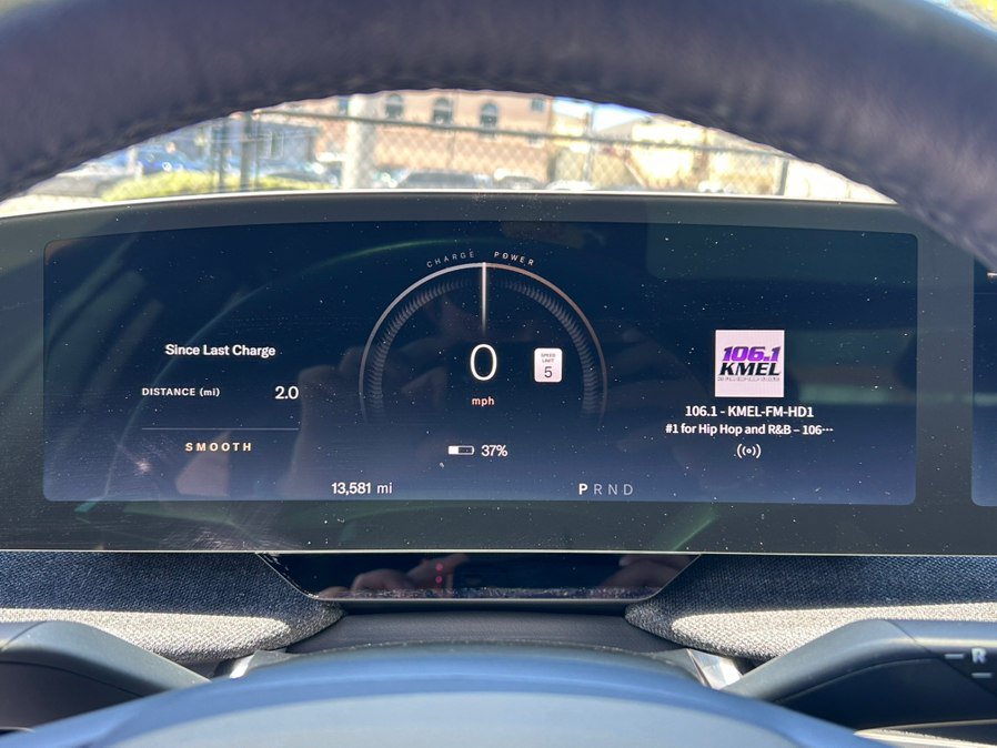Used 2024 Lucid Air Touring AWD/4WD image 16