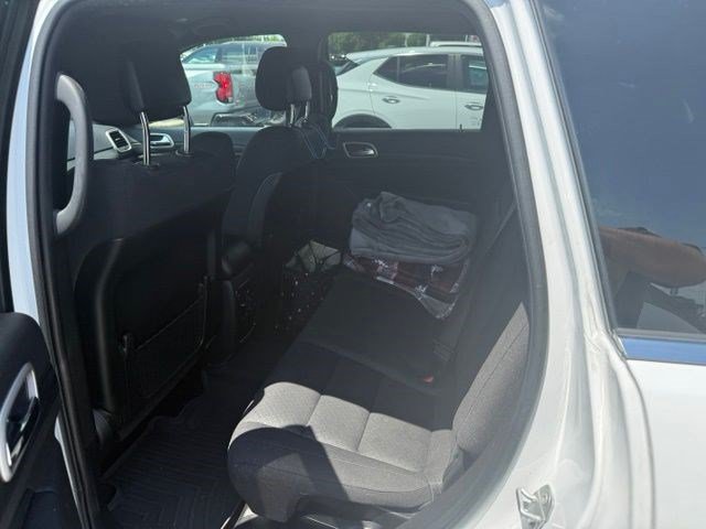 Used 2020 Jeep Grand Cherokee Laredo AWD/4WD image 26