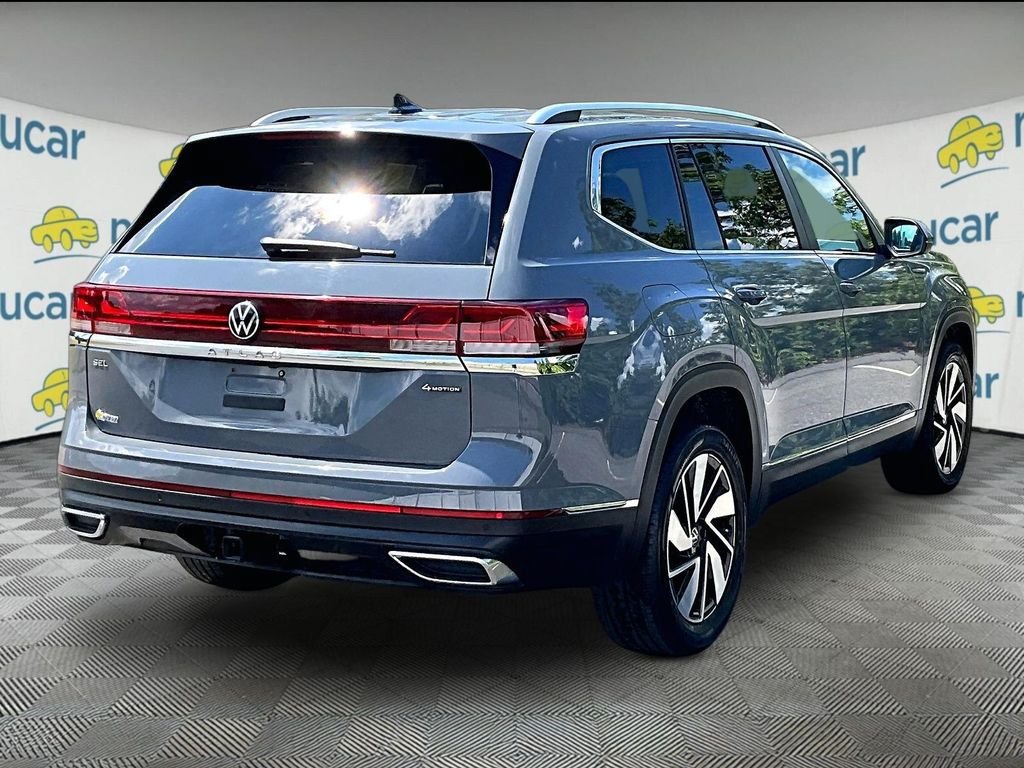 Used 2025 Volkswagen Atlas SEL AWD/4WD image 6