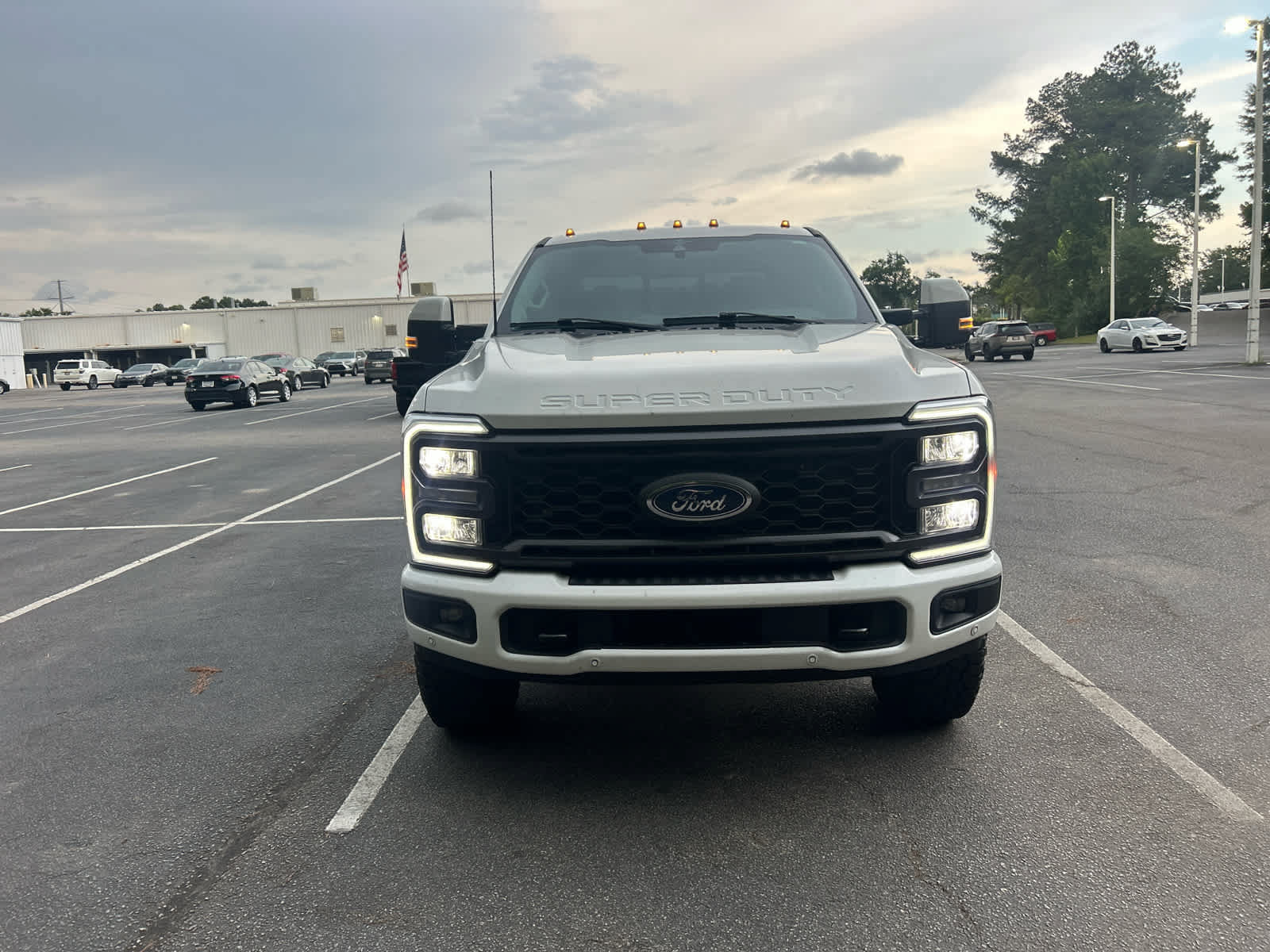 Used 2023 Ford F350 Lariat w/ Lariat Ultimate Package AWD/4WD image 6