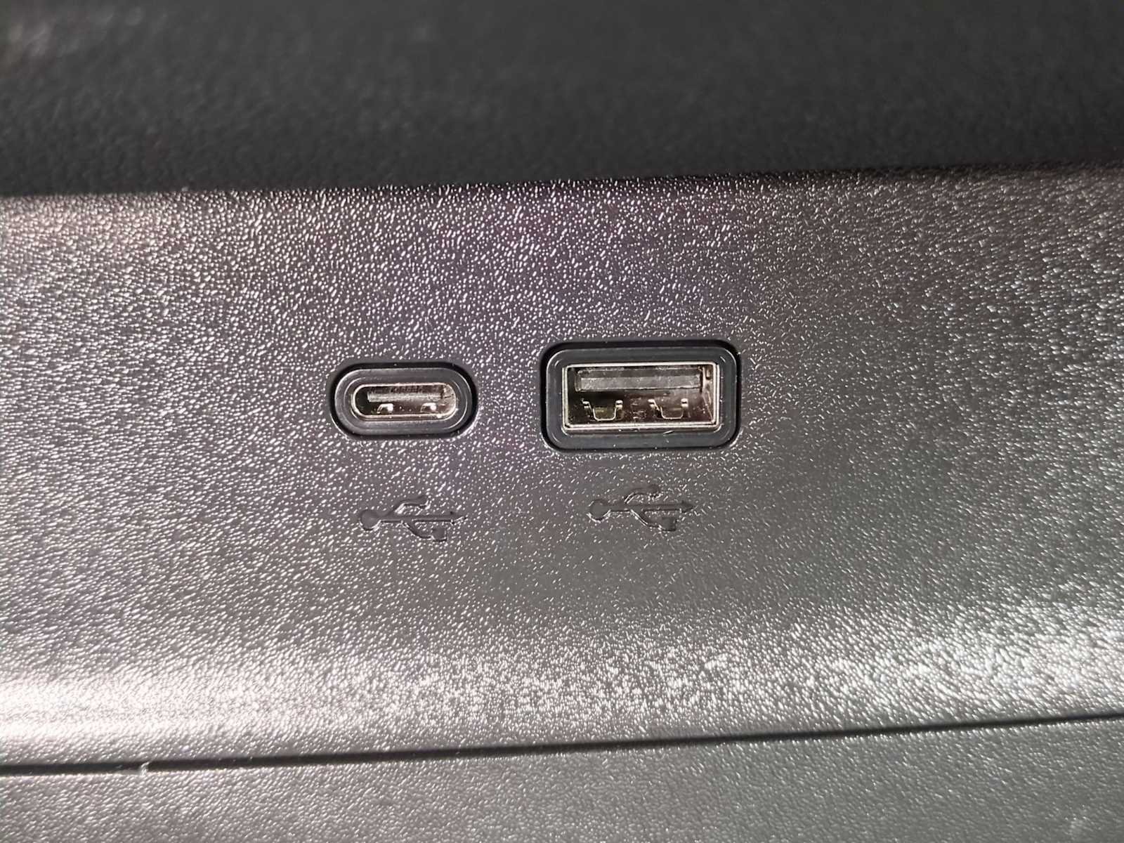 Used 2025 Chevrolet Equinox LT FWD image 21
