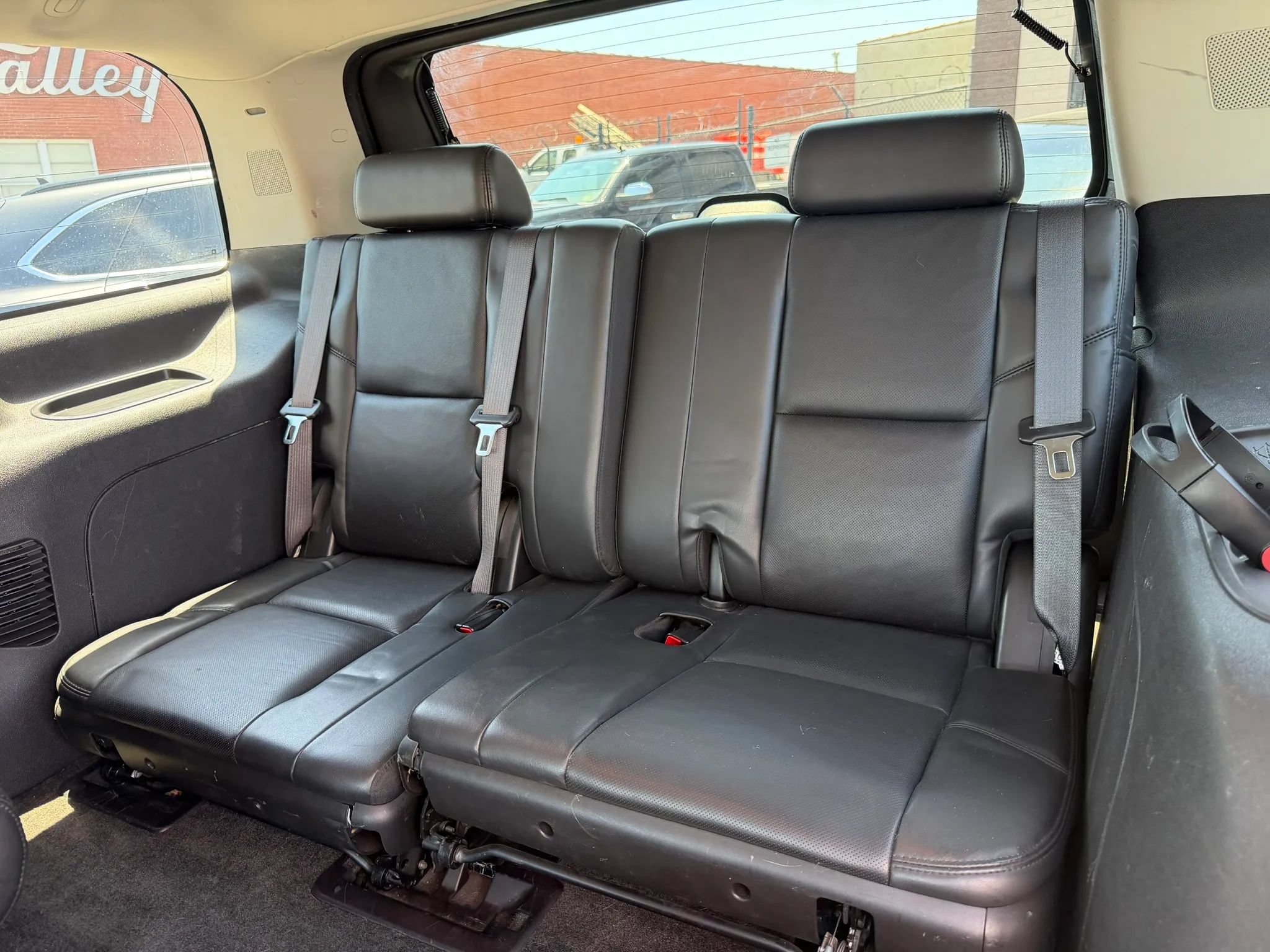 Used 2009 Cadillac Escalade AWD image 20