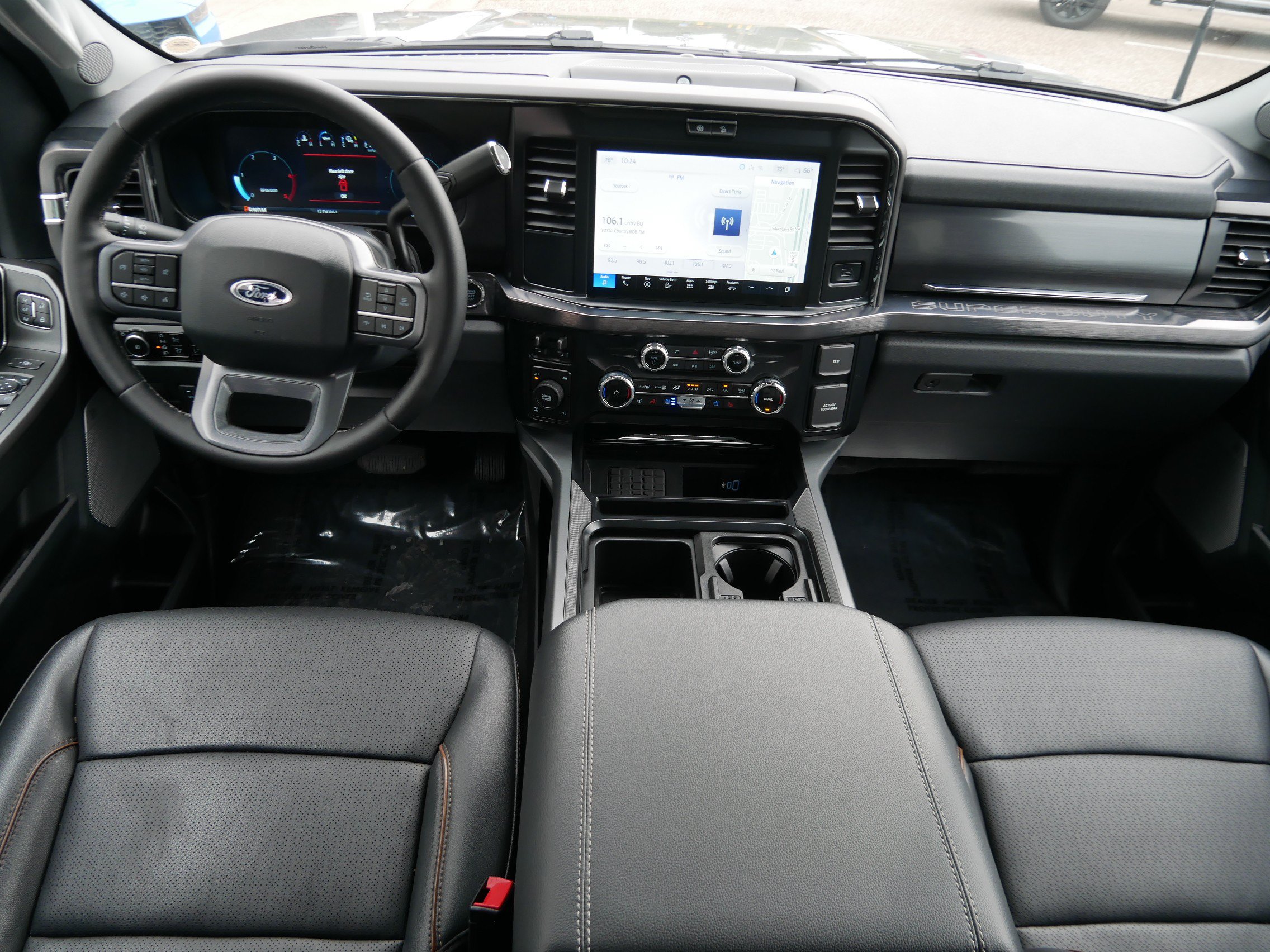 Used 2026 Ford F350 Lariat w/ FX4 Off-Road Package AWD/4WD image 8