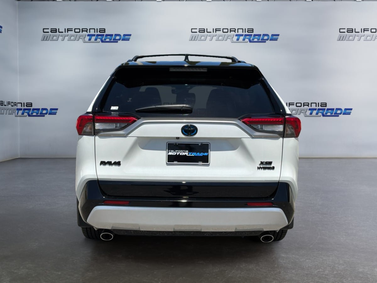 Used 2023 Toyota RAV4 XSE AWD/4WD image 6