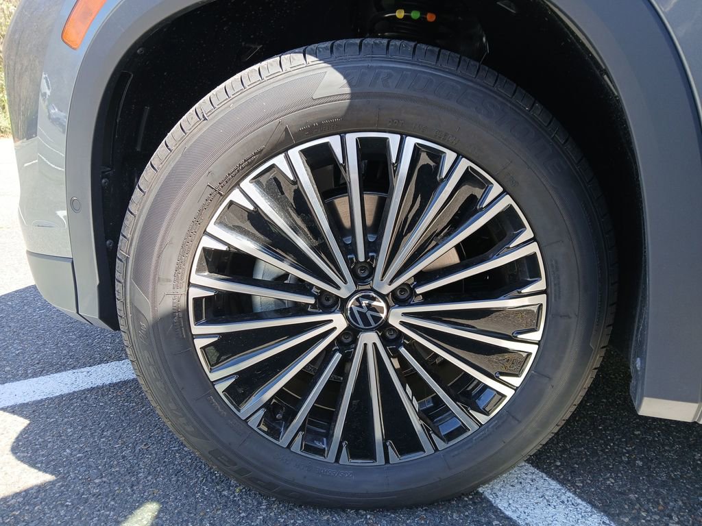 New 2026 Volkswagen Tiguan S FWD image 25
