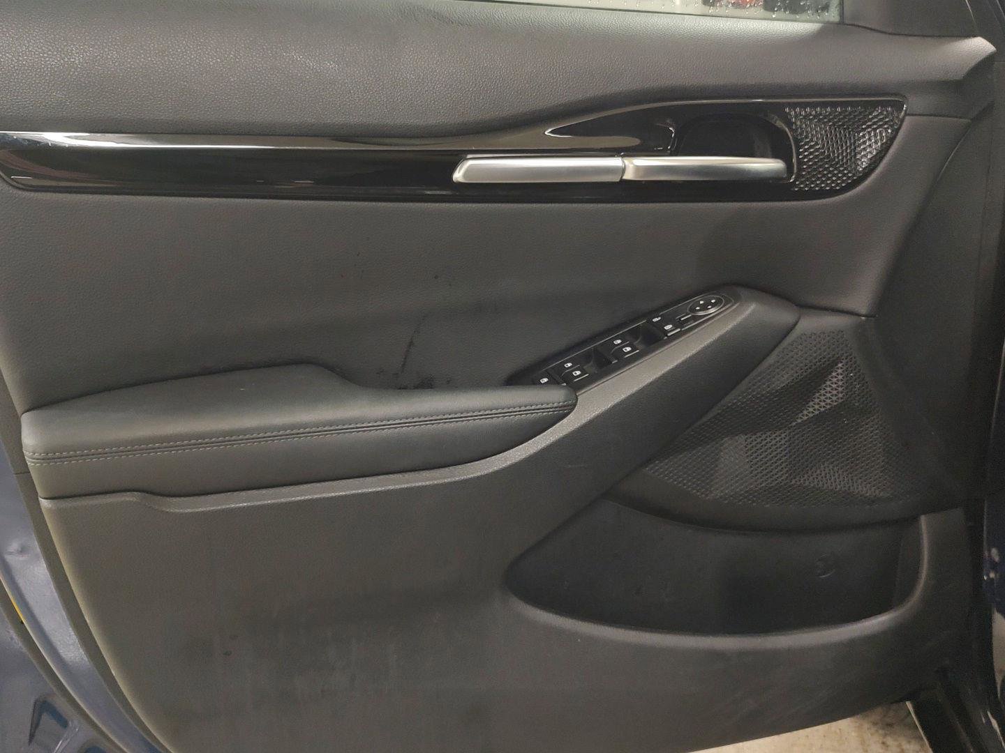 Used 2021 Kia Seltos EX image 18