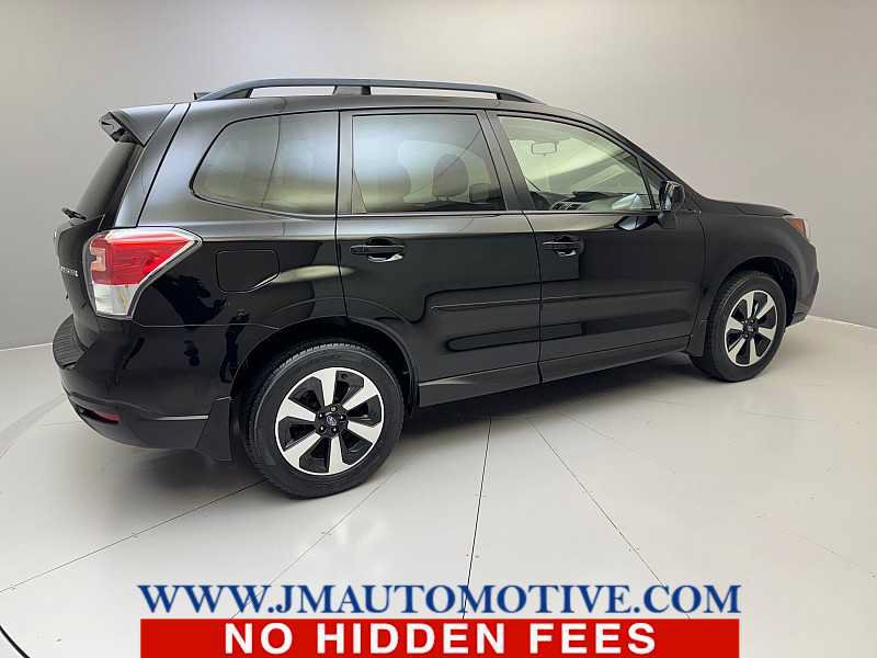 Used 2018 Subaru Forester 2.5i Premium w/ All-Weather Package AWD/4WD image 5