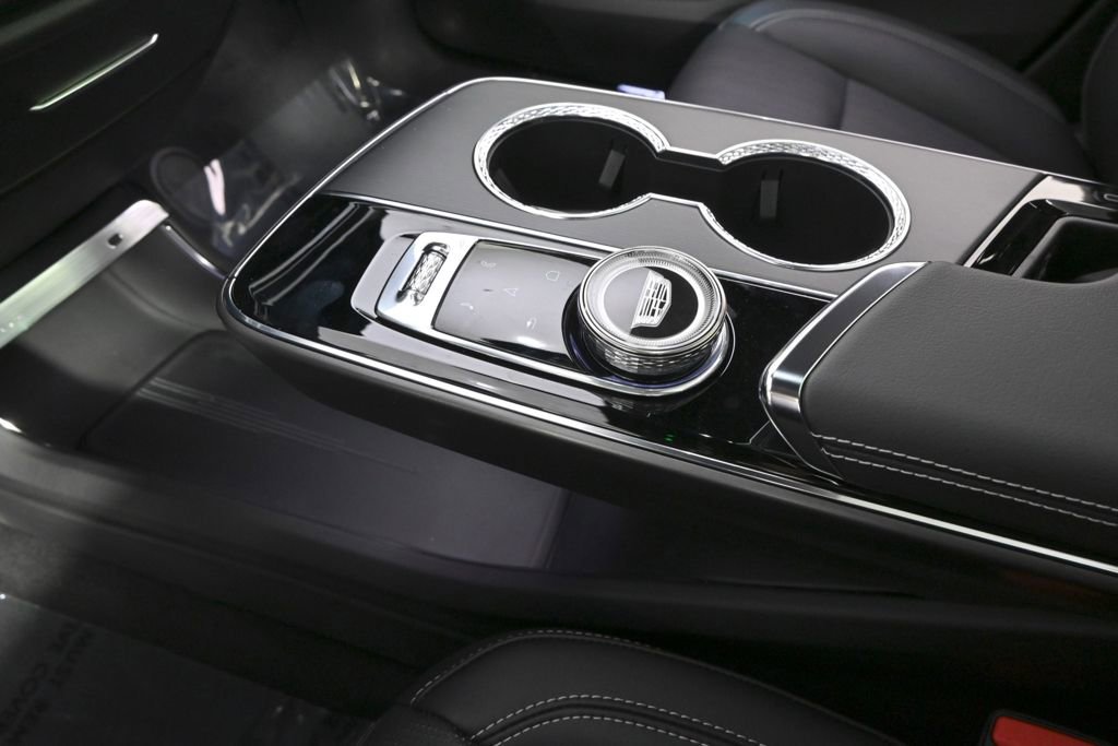 New 2026 Cadillac Lyriq Signature Sport w/ LPO, Floor Liner Package image 31