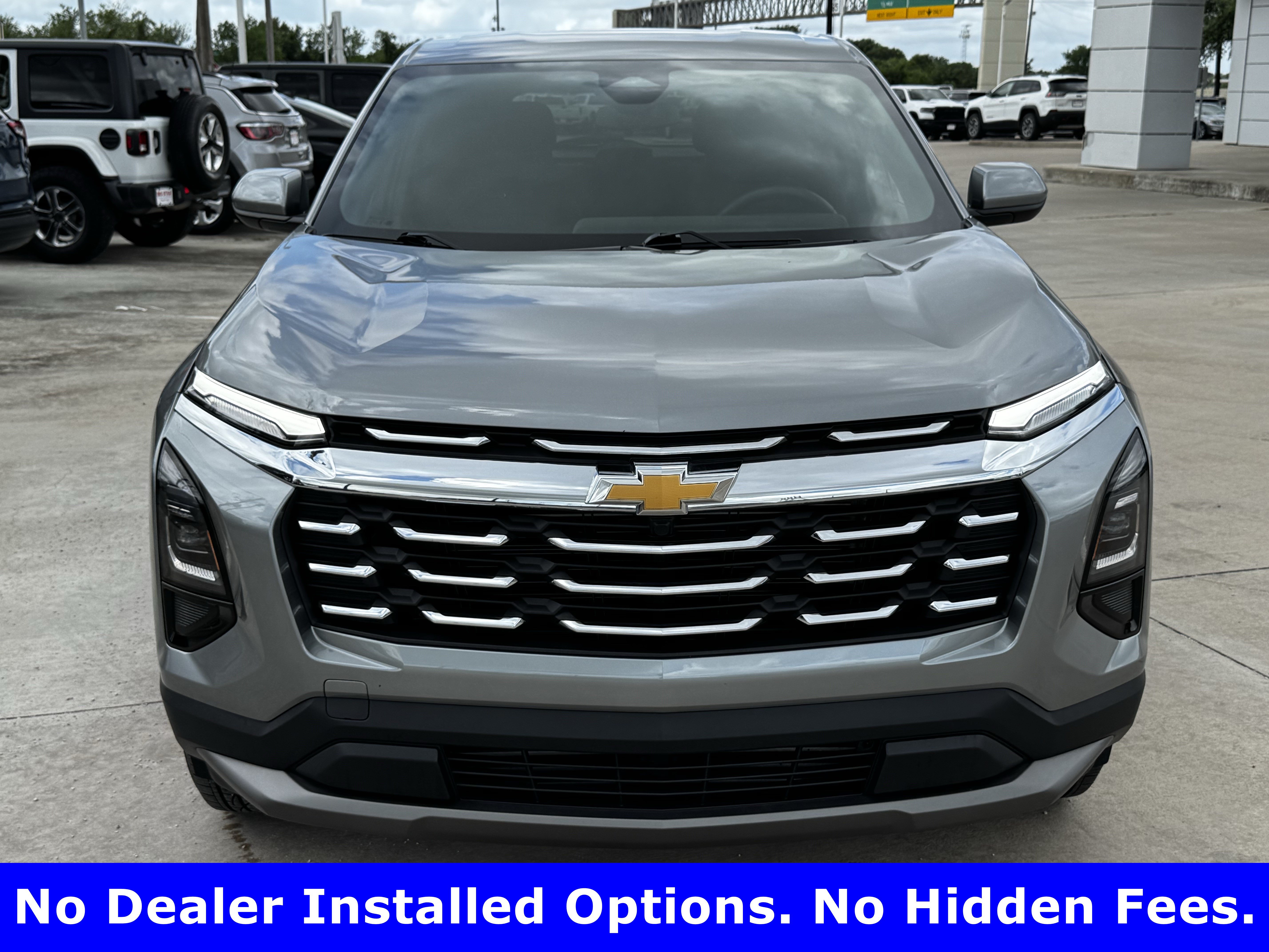 Used 2026 Chevrolet Equinox LT FWD image 3