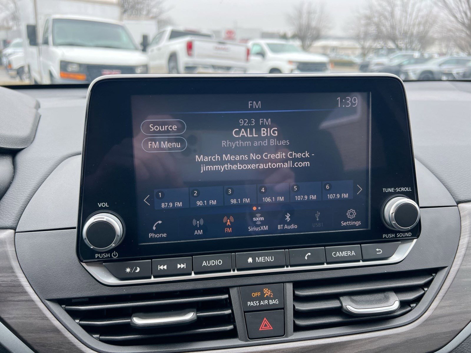 Used 2025 Nissan Altima 2.5 SV image 18