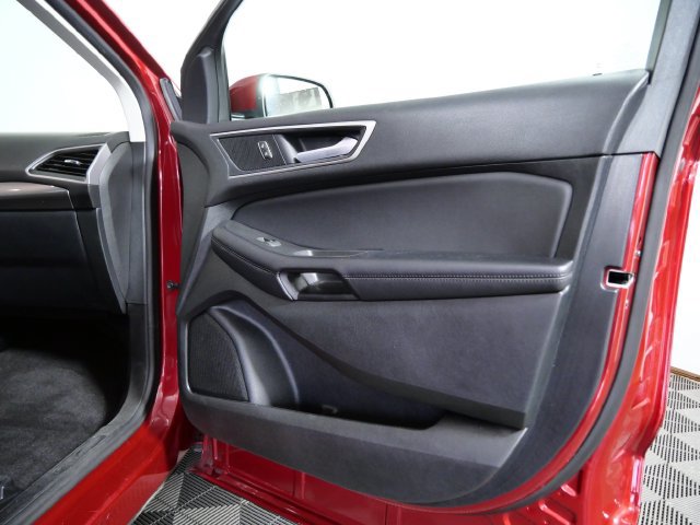 Certified 2024 Ford Edge SEL w/ Convenience Package AWD/4WD image 10