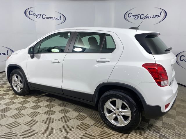 Used 2018 Chevrolet Trax LS image 3