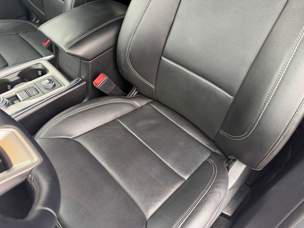 Used 2022 Ford Explorer Limited w/ Equipment Group 301A image 20