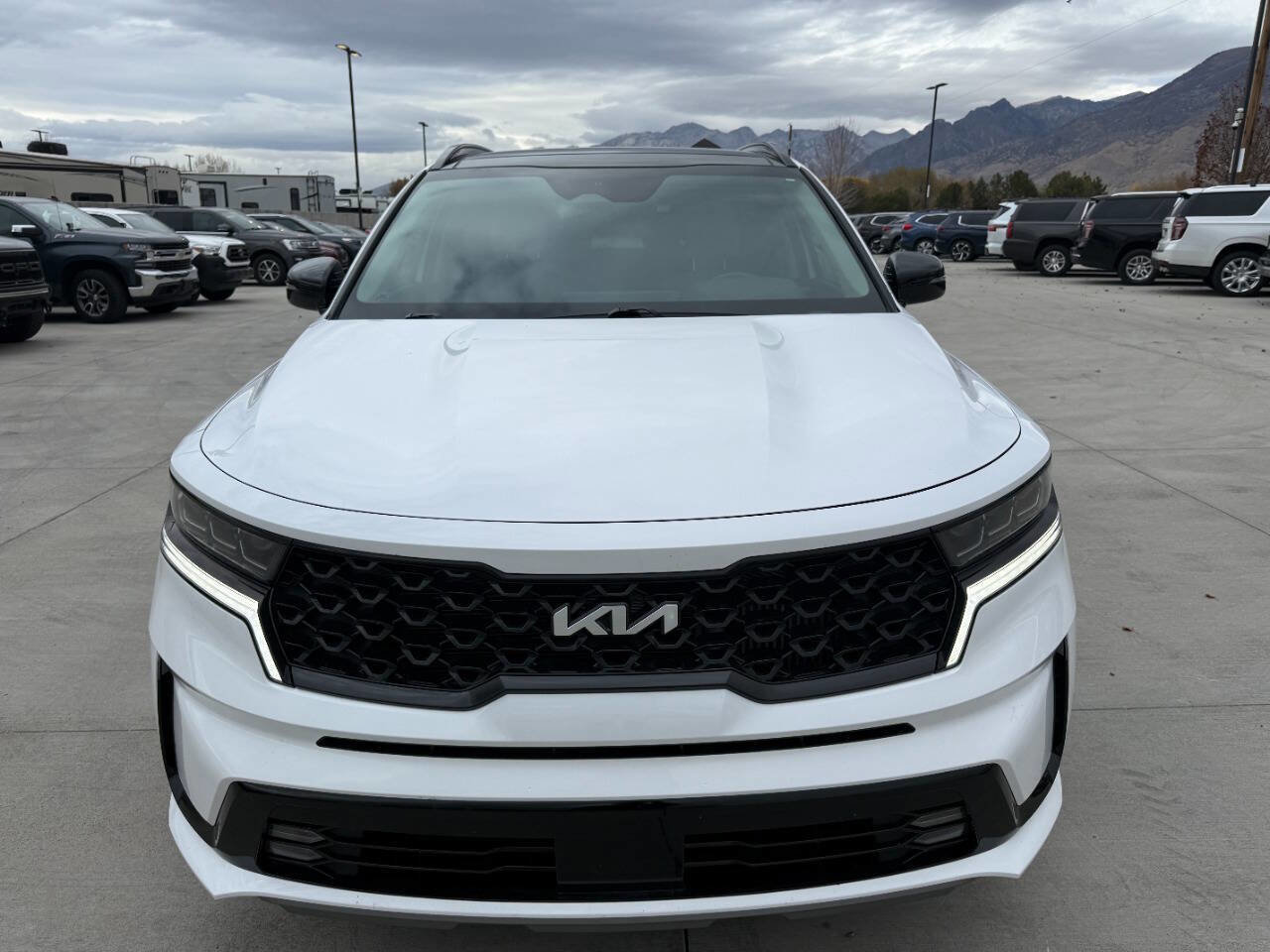 Used 2023 Kia Sorento SX image 8