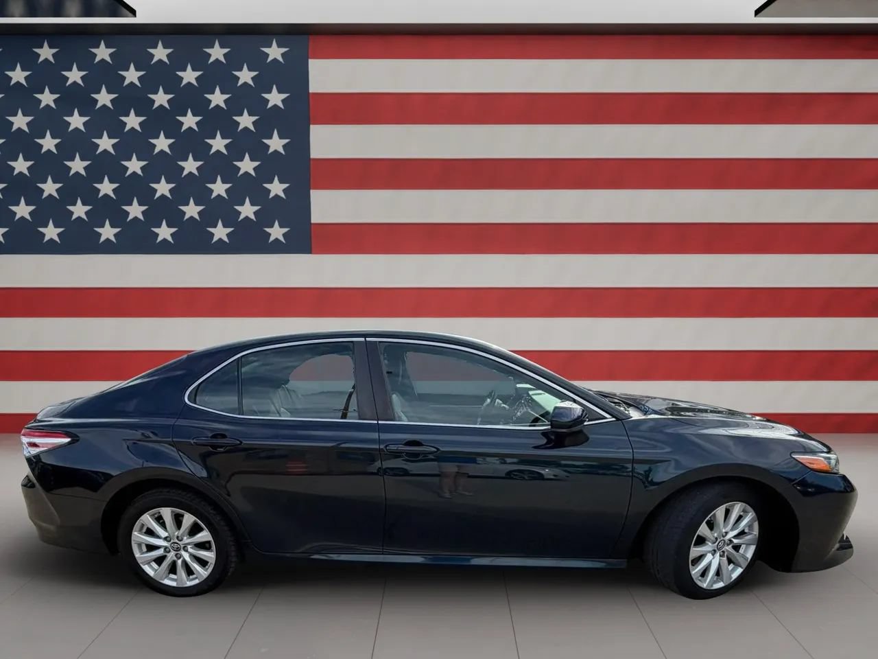 Used 2019 Toyota Camry LE FWD image 8