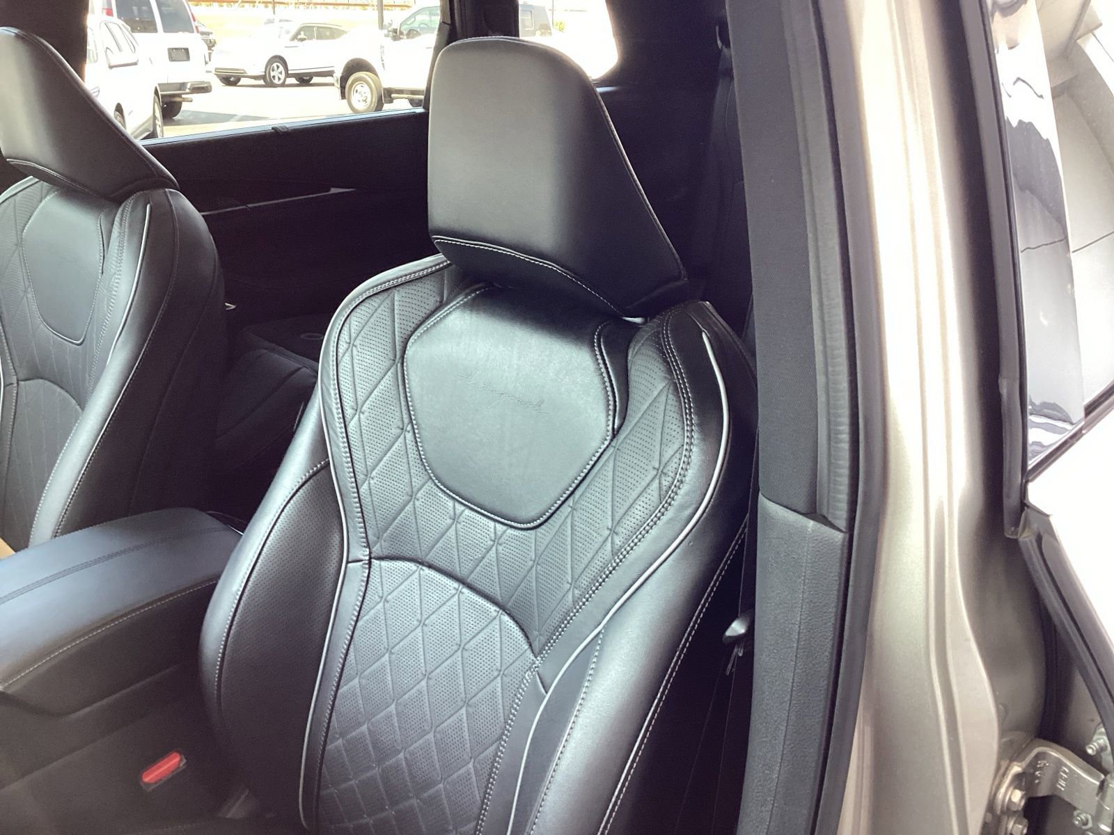 Used 2022 INFINITI QX60 Autograph w/ Cargo Package image 12