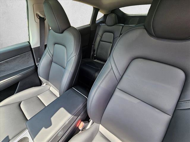 Used 2025 Tesla Model Y Long Range RWD image 14