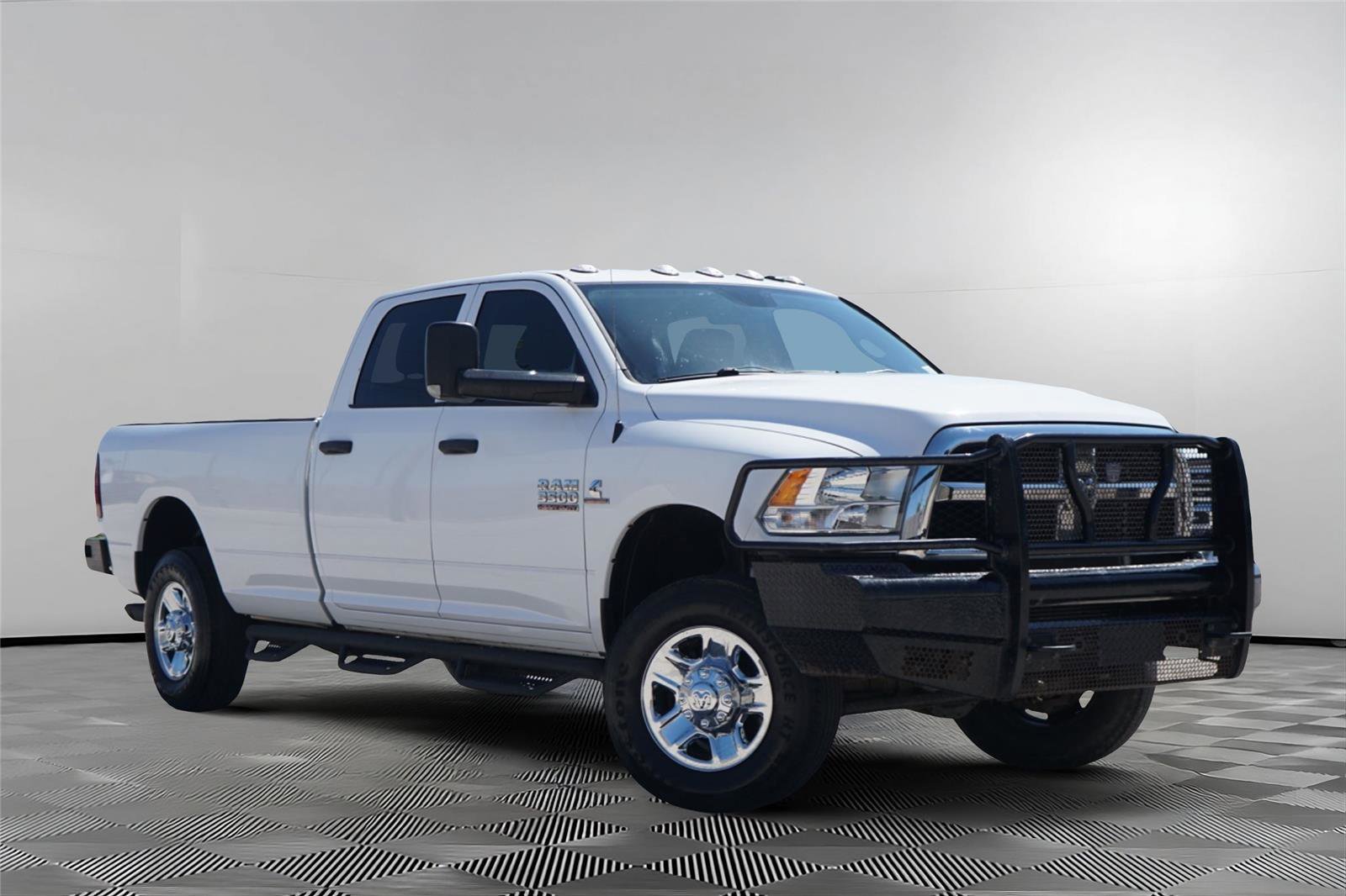 Used 2015 RAM 3500 Tradesman w/ Chrome Appearance Group AWD/4WD image 1